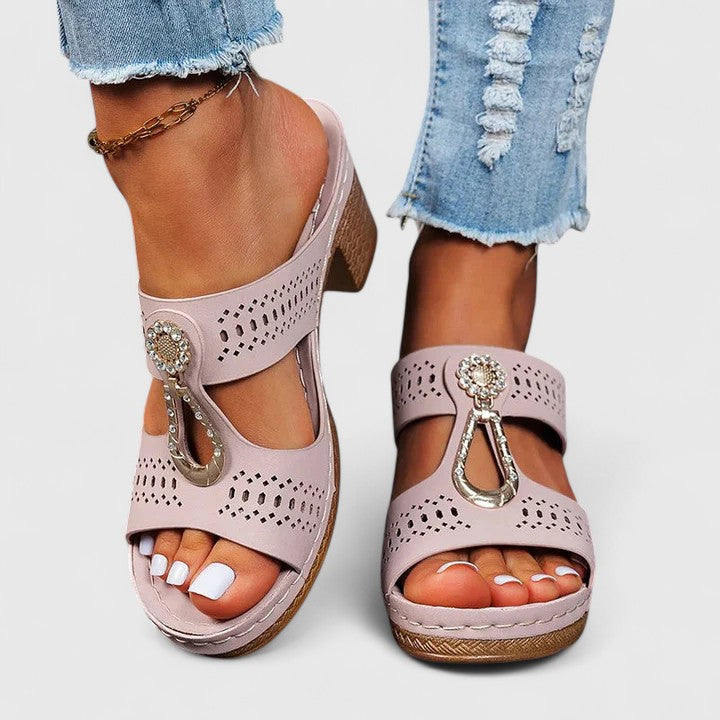 Zaryana™ | Orthopedic Sandals