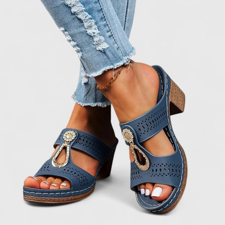 Zaryana™ | Orthopedic Sandals