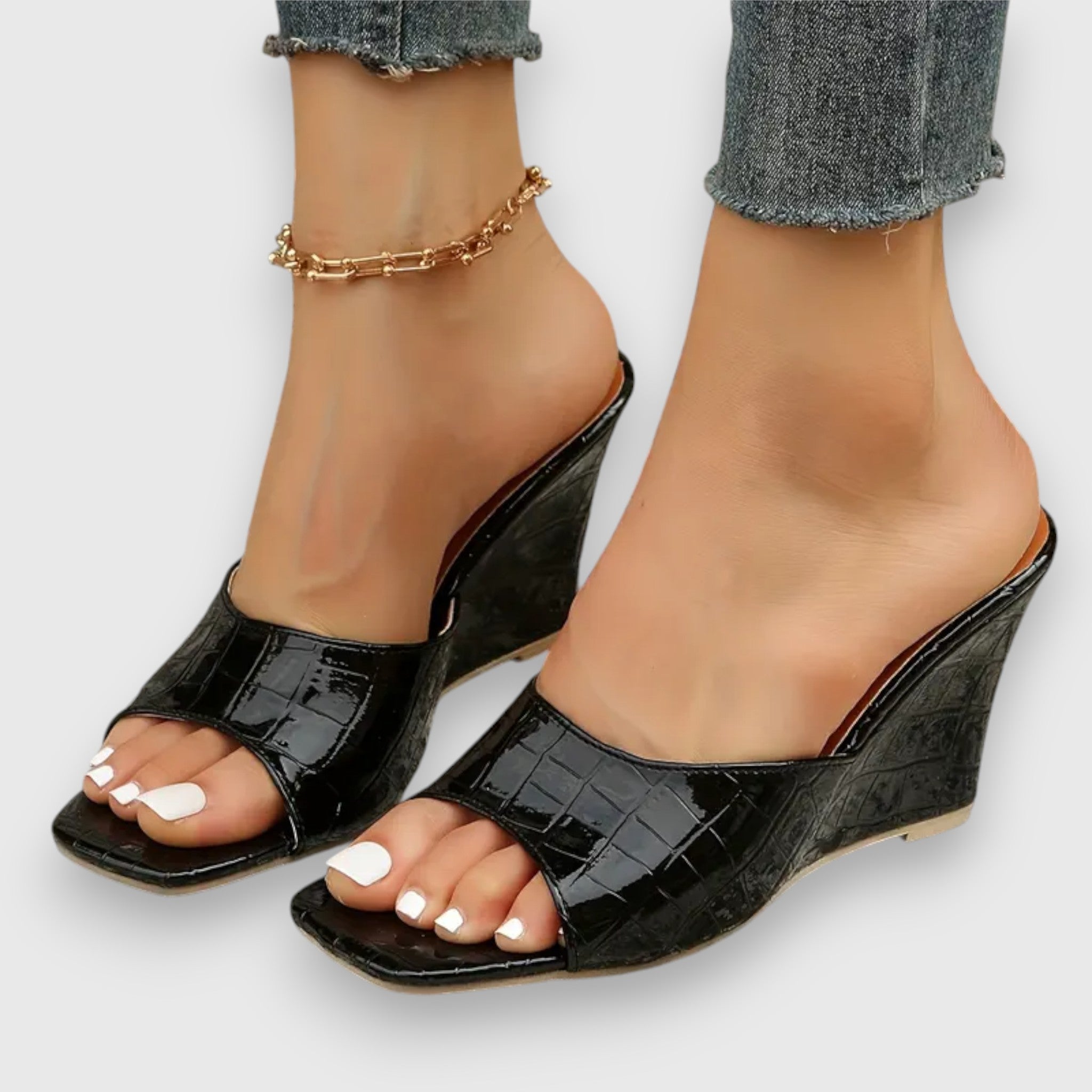 Sabhine | Sophisticated Sandals