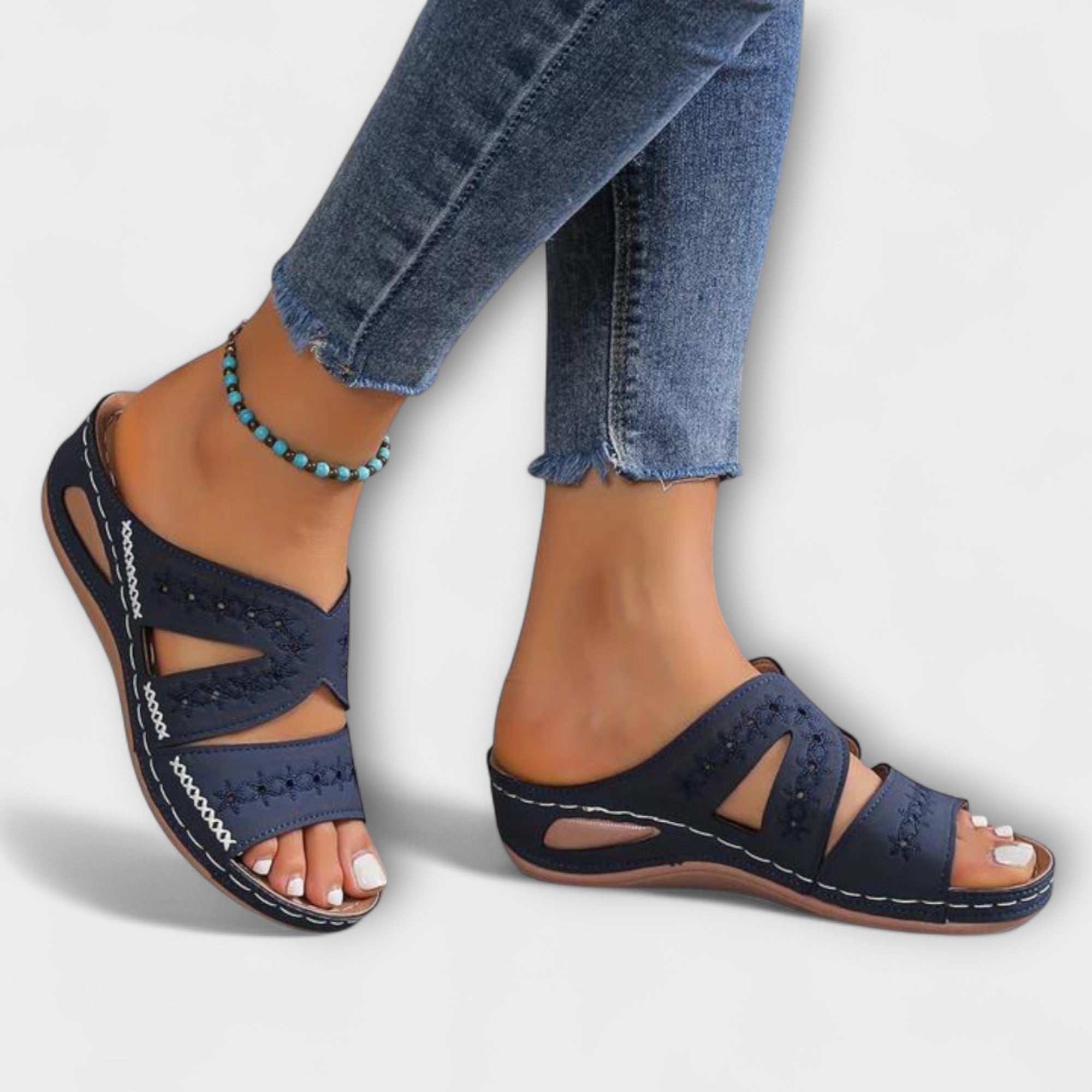 Deloura | Orthopedic Sandals