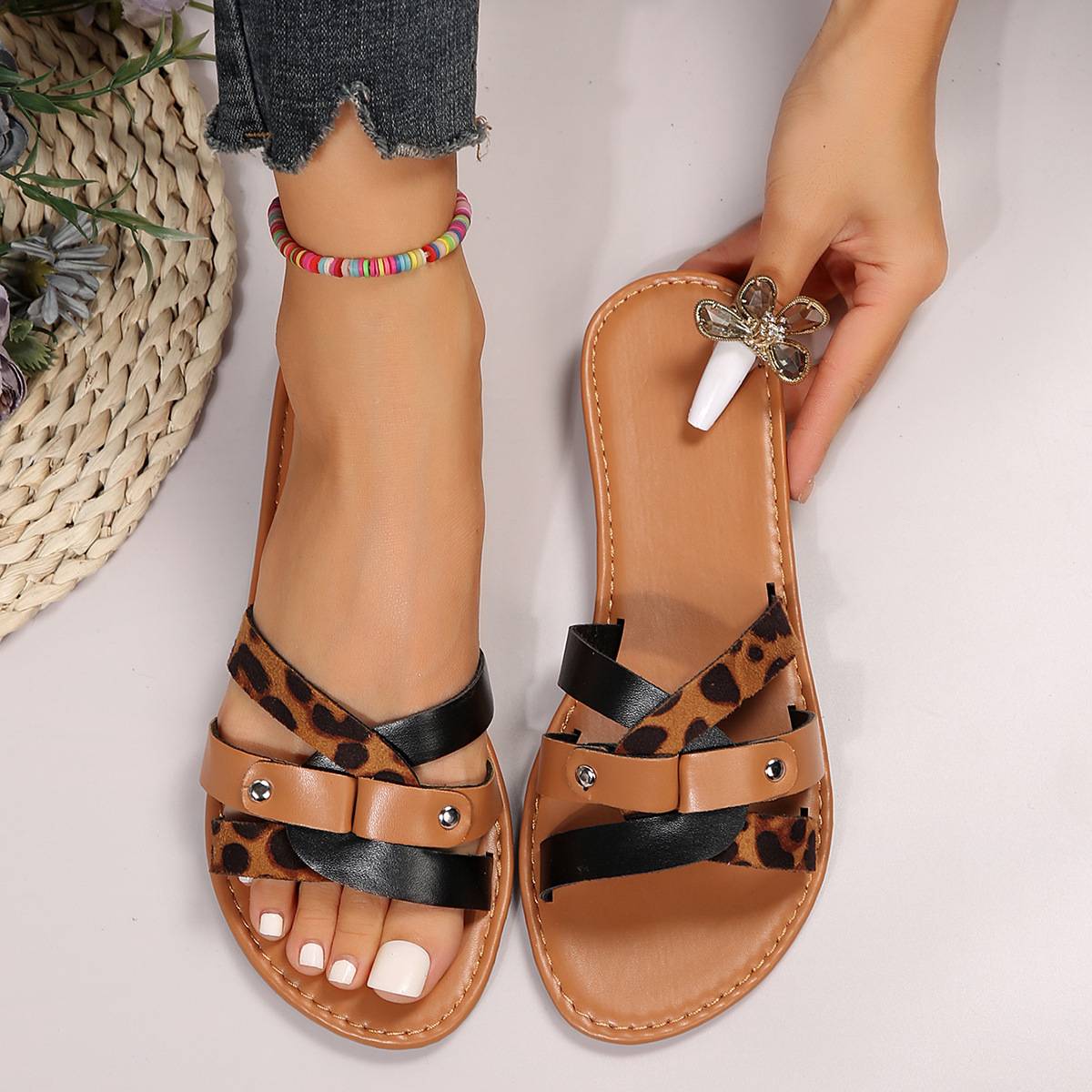 Daphira | Stylish Sandals
