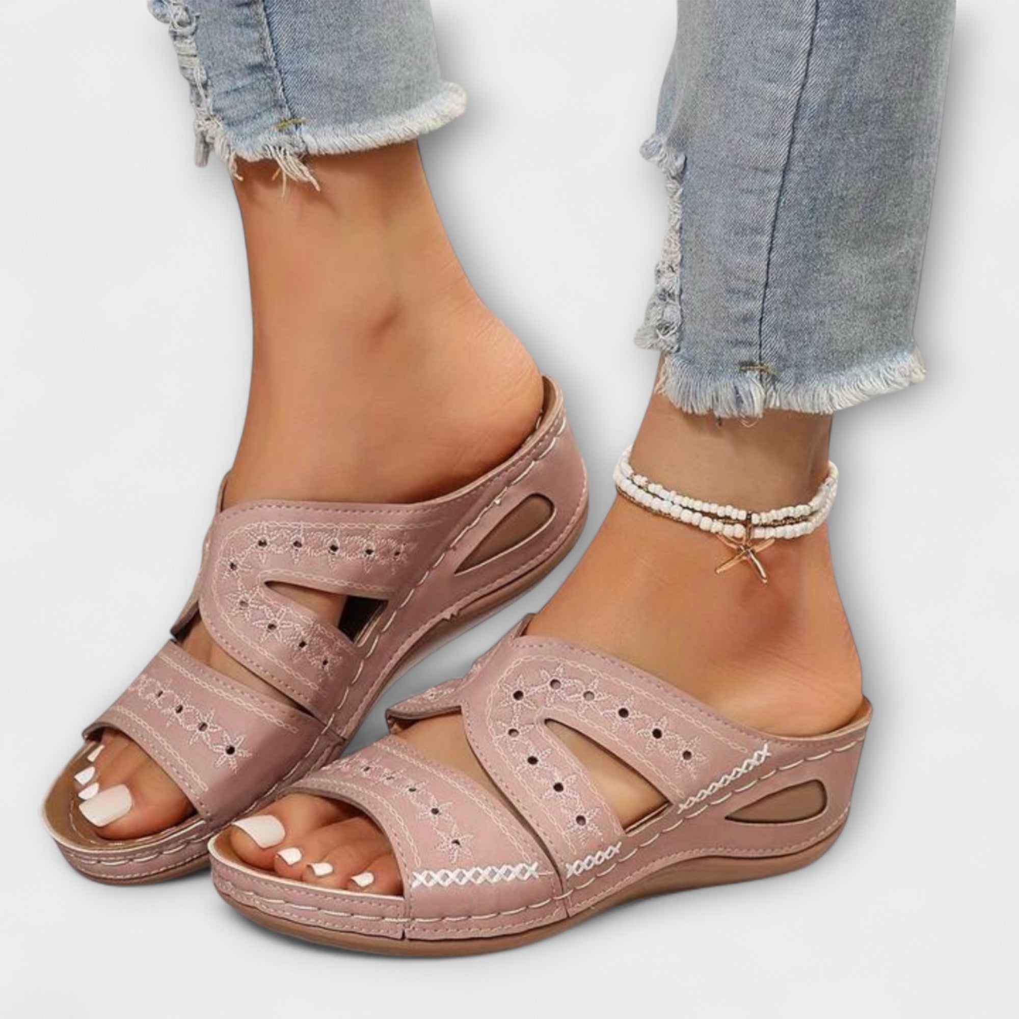 Deloura | Orthopedic Sandals