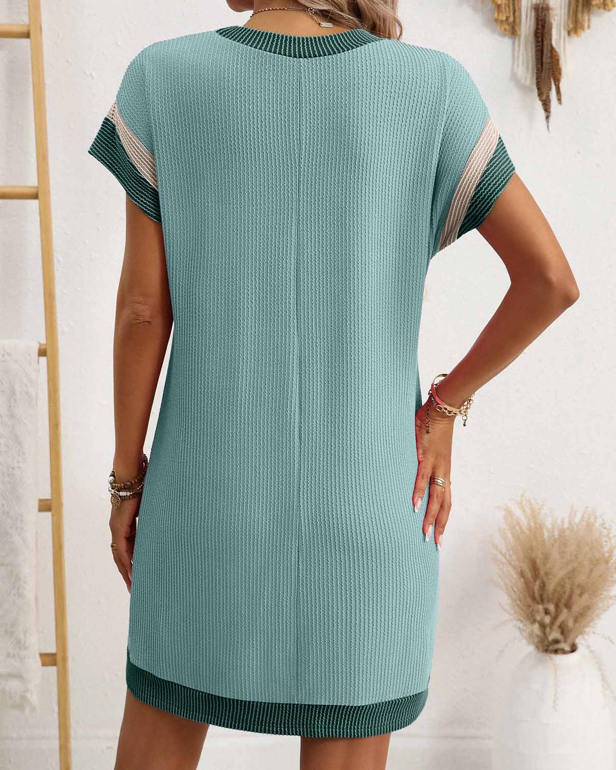 ZAVIREA® Textured Short Sleeve Midi Dress