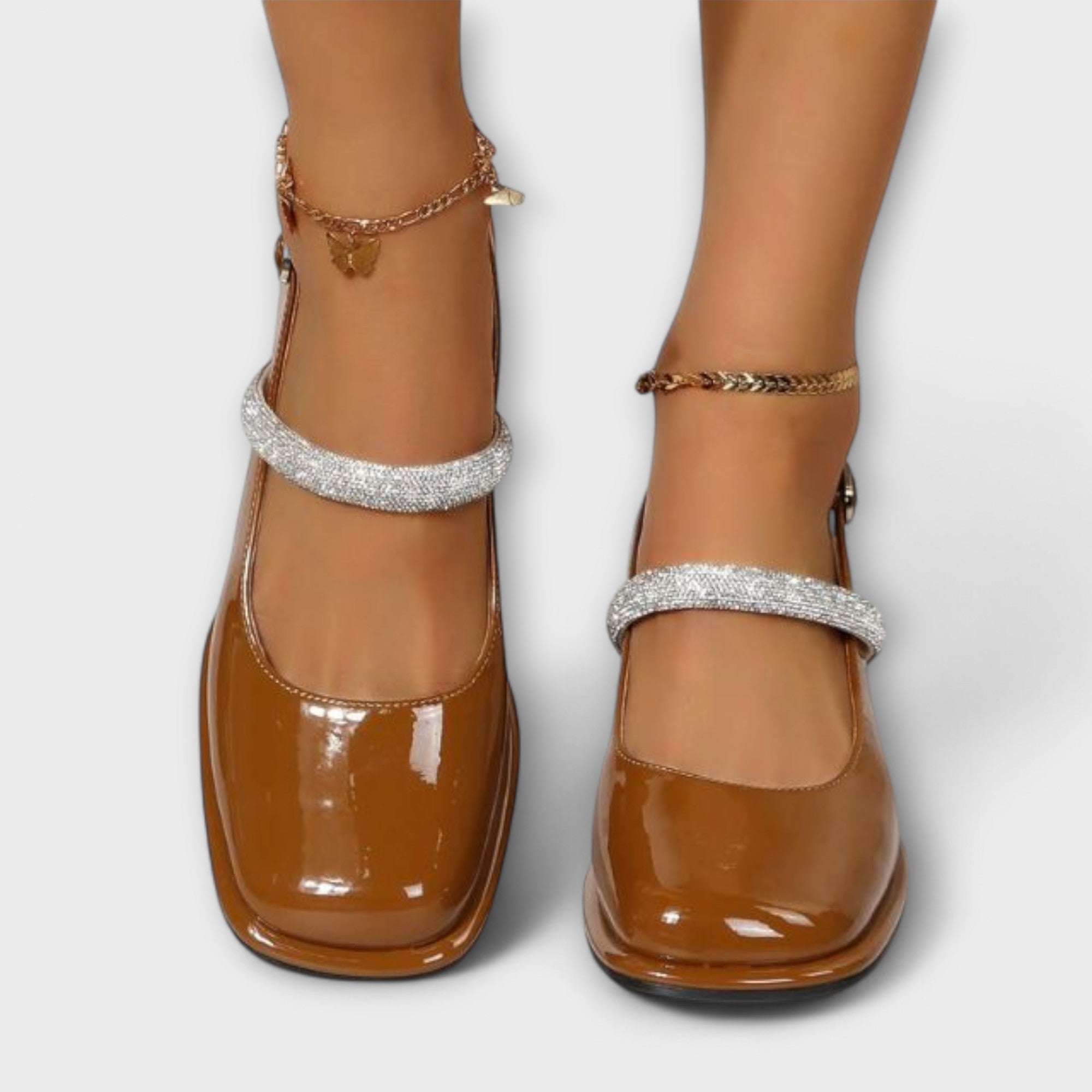 Lyzette | Sophisticated Sandals