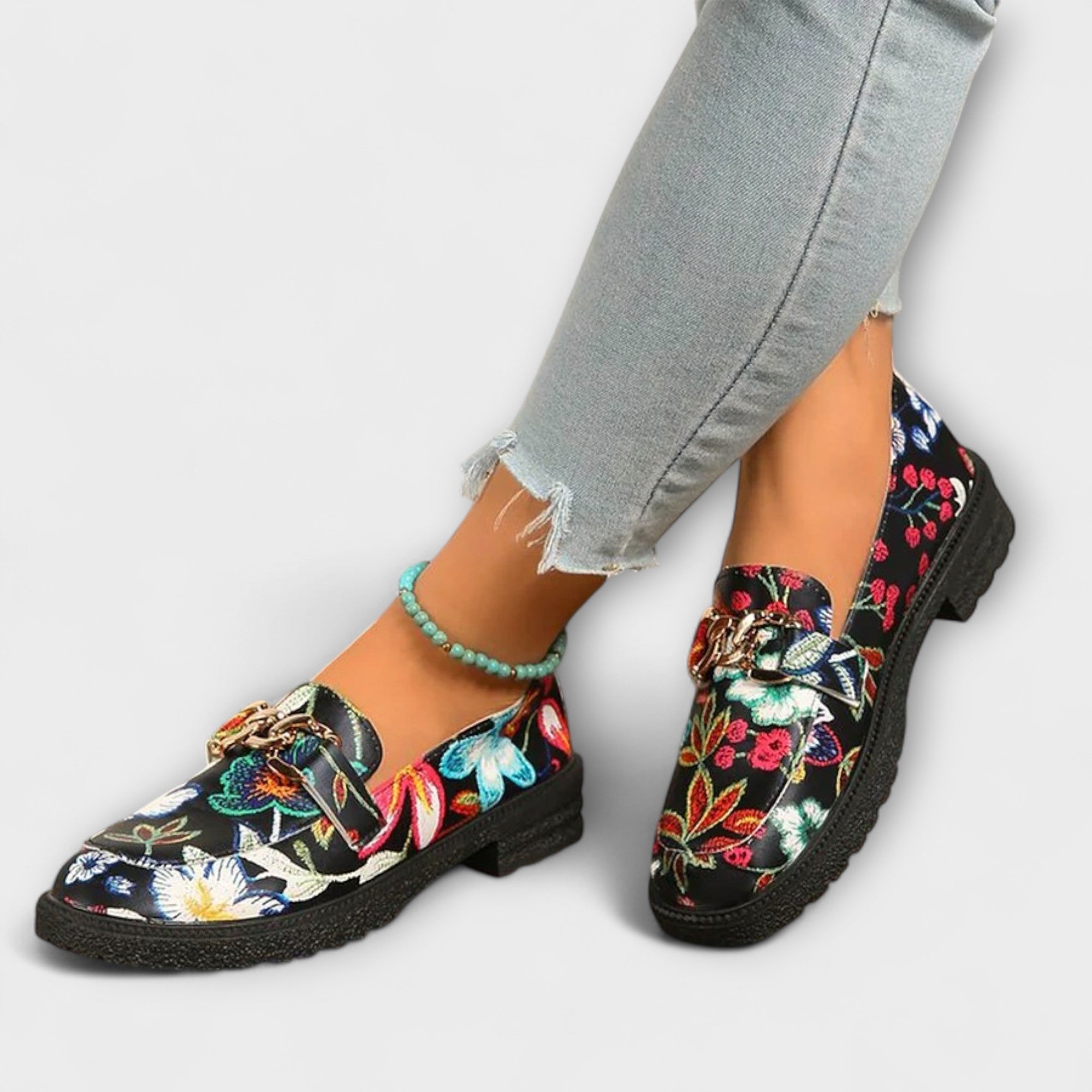 Zara – Multicoloured Loafers with Floral Pattern