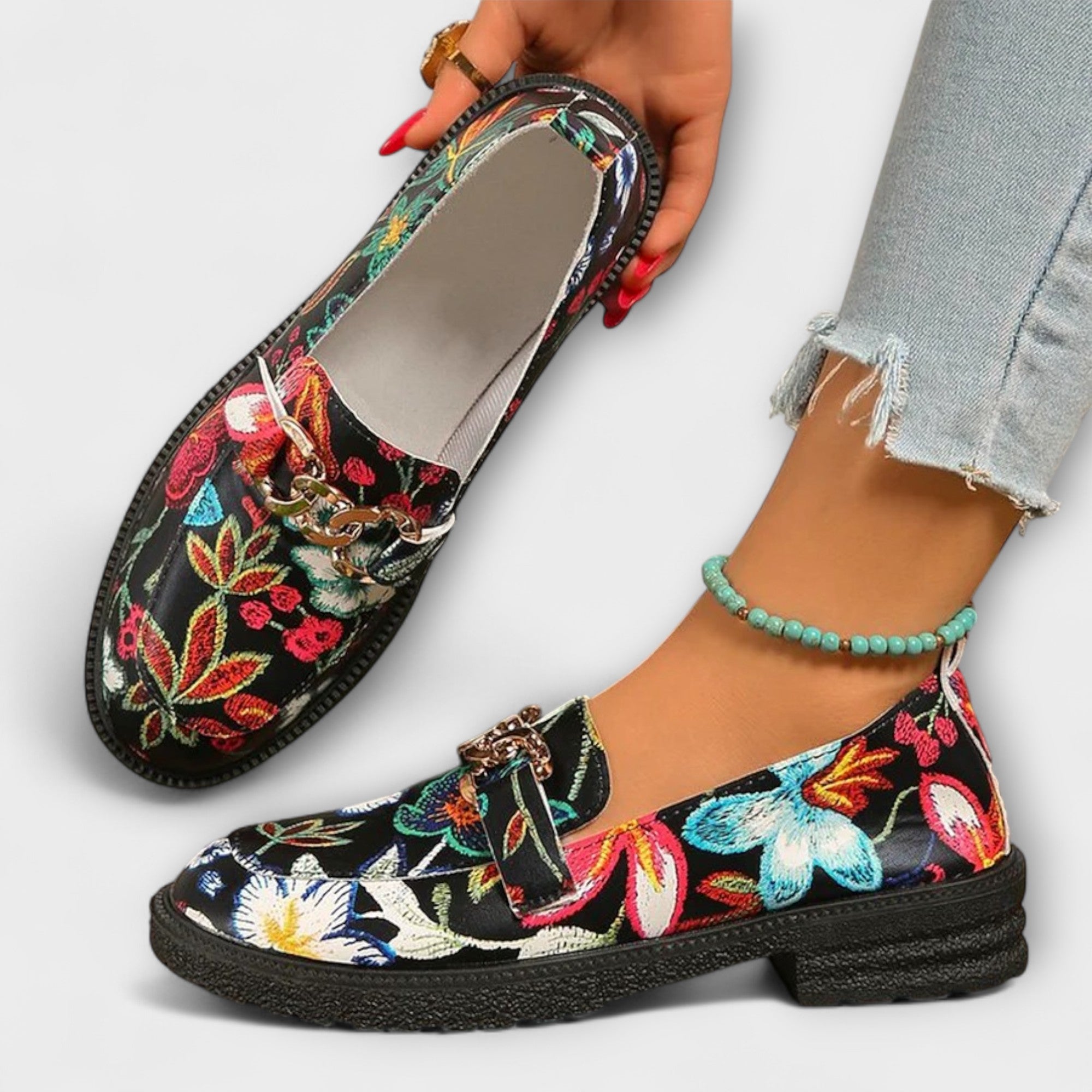 Zara – Multicoloured Loafers with Floral Pattern